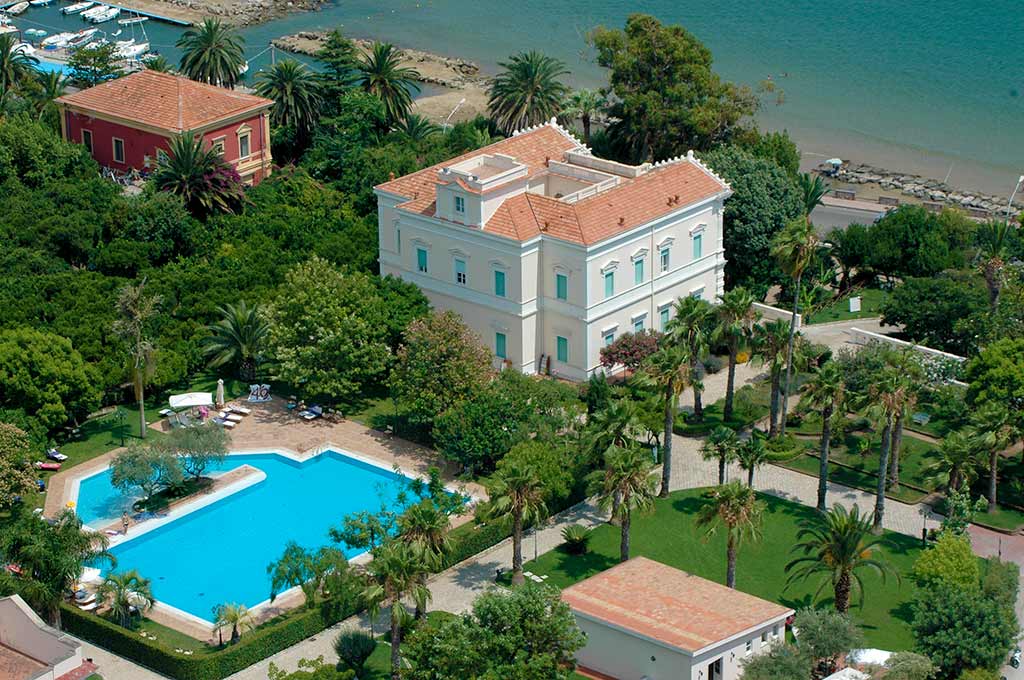 Yogaresa till Italien 2026 i hotellparken